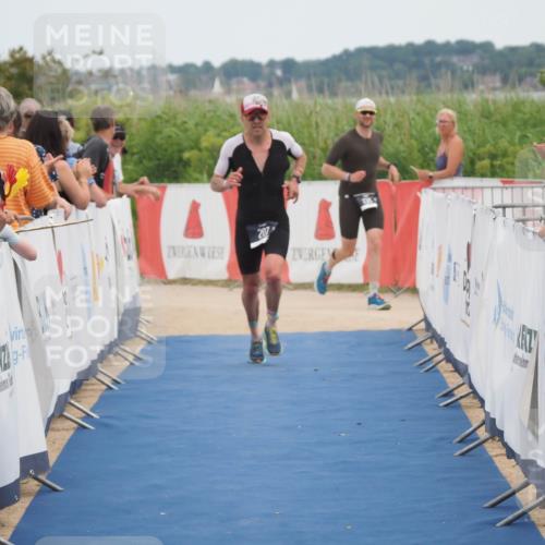 22.06.2025 - Viking Triathlon MichiJ http://msf.ph/oto/8121774 22.06.2025 15:00:18 Ziel 207 meine-sportfotos.de