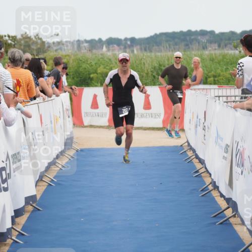 22.06.2025 - Viking Triathlon MichiJ http://msf.ph/oto/8121794 22.06.2025 15:00:19 Ziel 207 meine-sportfotos.de