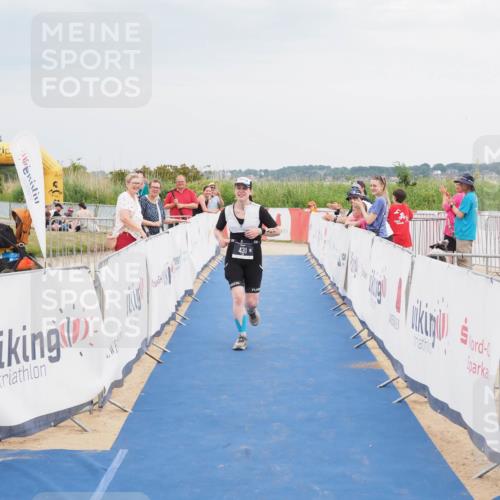 22.06.2025 - Viking Triathlon MichiJ http://msf.ph/oto/8121827 22.06.2025 17:05:43 Ziel 431 meine-sportfotos.de