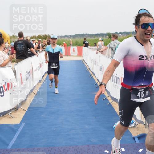 22.06.2025 - Viking Triathlon MichiJ http://msf.ph/oto/8121840 22.06.2025 15:13:19 Ziel 228, 395, 415 meine-sportfotos.de