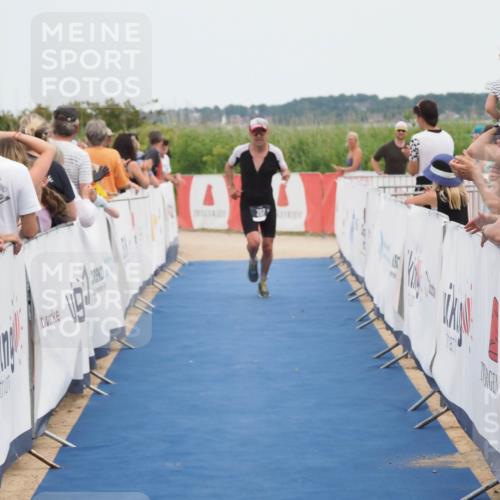 22.06.2025 - Viking Triathlon MichiJ http://msf.ph/oto/8121875 22.06.2025 15:00:19 Ziel 207 meine-sportfotos.de