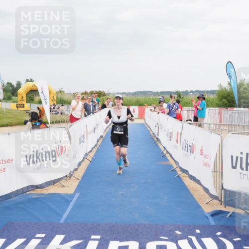 22.06.2025 - Viking Triathlon MichiJ http://msf.ph/oto/8121883 22.06.2025 17:05:43 Ziel 431 meine-sportfotos.de