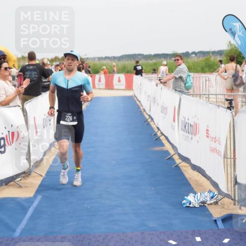 22.06.2025 - Viking Triathlon MichiJ http://msf.ph/oto/8121901 22.06.2025 15:13:19 Ziel 228, 395, 415 meine-sportfotos.de