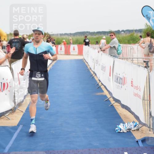 22.06.2025 - Viking Triathlon MichiJ http://msf.ph/oto/8121910 22.06.2025 15:13:20 Ziel 228, 395, 415 meine-sportfotos.de