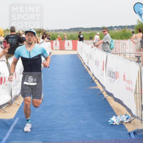 22.06.2025 - Viking Triathlon MichiJ http://msf.ph/oto/8121924 22.06.2025 15:13:20 Ziel 228, 395, 415 meine-sportfotos.de