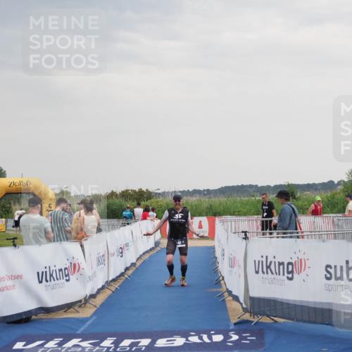22.06.2025 - Viking Triathlon MichiJ http://msf.ph/oto/8121961 22.06.2025 16:36:46 Ziel 48, 240 meine-sportfotos.de
