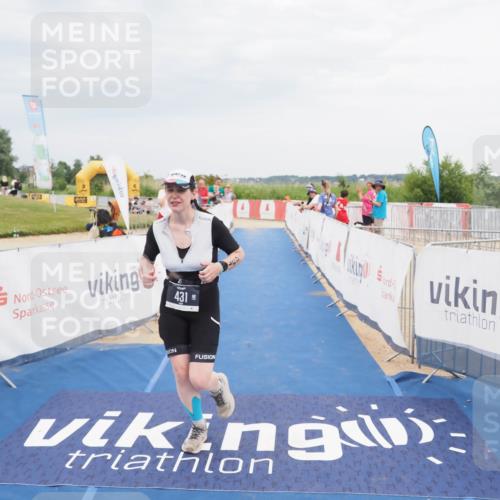 22.06.2025 - Viking Triathlon MichiJ http://msf.ph/oto/8122011 22.06.2025 17:05:45 Ziel 431 meine-sportfotos.de
