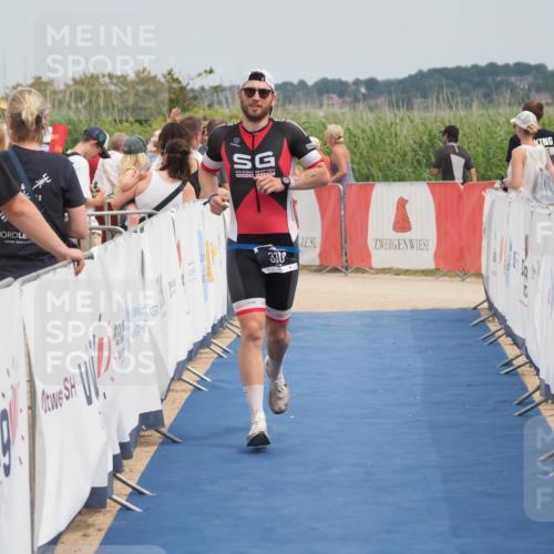 22.06.2025 - Viking Triathlon MichiJ http://msf.ph/oto/8122028 22.06.2025 15:13:31 Ziel 330 meine-sportfotos.de
