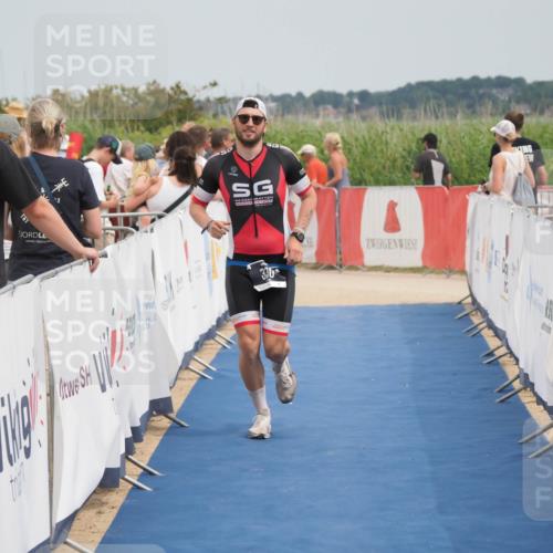 22.06.2025 - Viking Triathlon MichiJ http://msf.ph/oto/8122041 22.06.2025 15:13:31 Ziel 330 meine-sportfotos.de