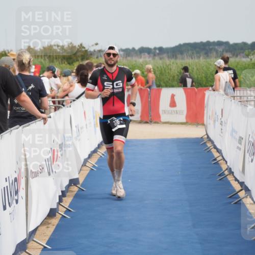 22.06.2025 - Viking Triathlon MichiJ http://msf.ph/oto/8122052 22.06.2025 15:13:31 Ziel 330 meine-sportfotos.de