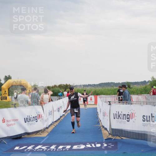 22.06.2025 - Viking Triathlon MichiJ http://msf.ph/oto/8122071 22.06.2025 16:36:47 Ziel 48, 240 meine-sportfotos.de
