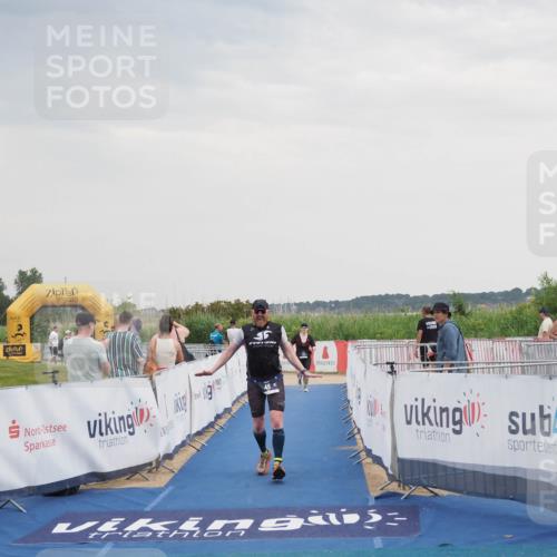22.06.2025 - Viking Triathlon MichiJ http://msf.ph/oto/8122093 22.06.2025 16:36:47 Ziel 48, 240 meine-sportfotos.de