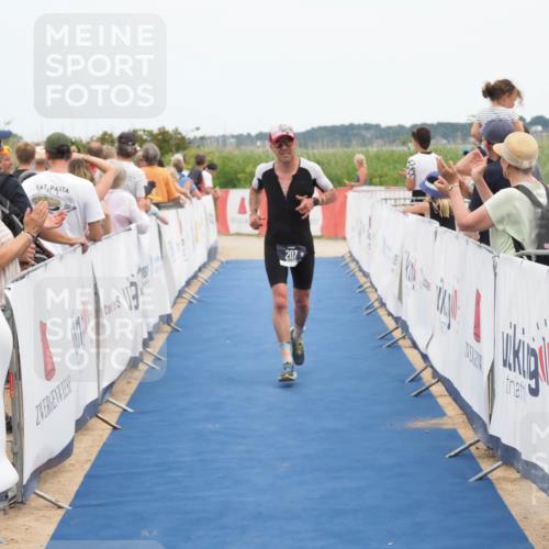 22.06.2025 - Viking Triathlon MichiJ http://msf.ph/oto/8122096 22.06.2025 15:00:22 Ziel 207 meine-sportfotos.de
