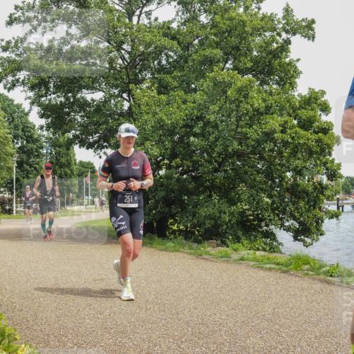 22.06.2025 - Viking Triathlon KatJ http://msf.ph/oto/8122138 22.06.2025 15:16:39 Laufen 251, 614 meine-sportfotos.de