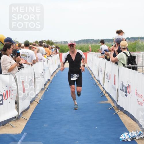 22.06.2025 - Viking Triathlon MichiJ http://msf.ph/oto/8122144 22.06.2025 15:00:22 Ziel 207 meine-sportfotos.de