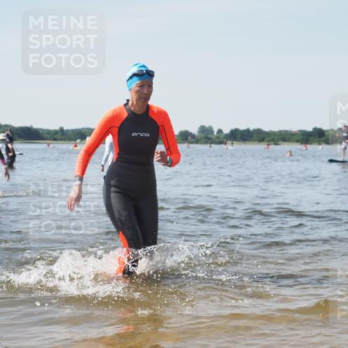 22.06.2025 - Viking Triathlon KatJ http://msf.ph/oto/8122147 22.06.2025 10:51:13 Schwimmen 308, 436, 477, 484 meine-sportfotos.de