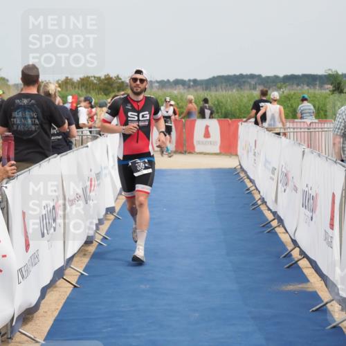 22.06.2025 - Viking Triathlon MichiJ http://msf.ph/oto/8122149 22.06.2025 15:13:32 Ziel 330 meine-sportfotos.de