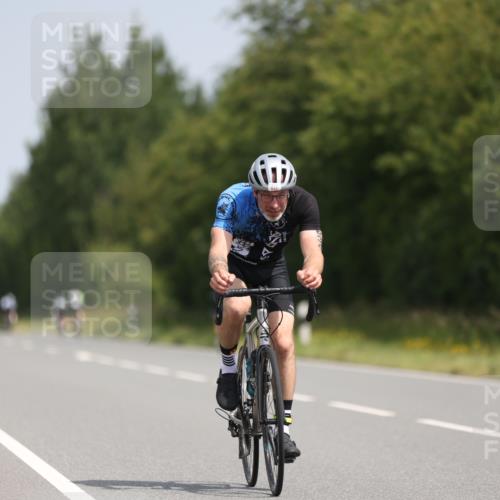 22.06.2025 - Viking Triathlon Yannick Fuchs http://msf.ph/oto/8122183 22.06.2025 11:49:17 Radfahren 405, 433, 477, 634 meine-sportfotos.de