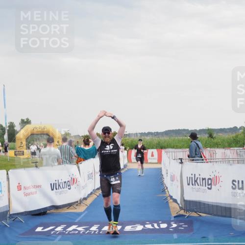 22.06.2025 - Viking Triathlon MichiJ http://msf.ph/oto/8122184 22.06.2025 16:36:48 Ziel 48, 240 meine-sportfotos.de