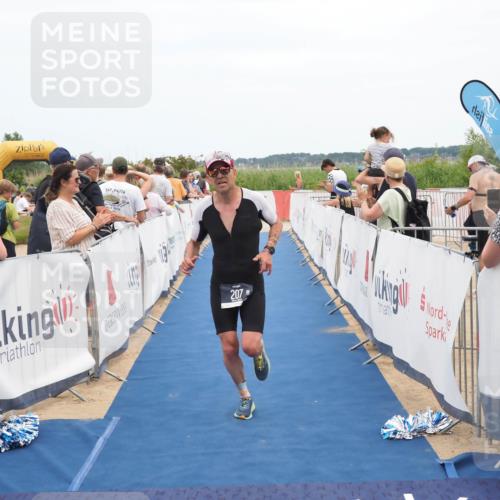 22.06.2025 - Viking Triathlon MichiJ http://msf.ph/oto/8122196 22.06.2025 15:00:23 Ziel 207 meine-sportfotos.de