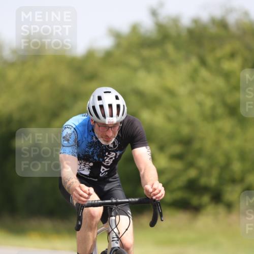 22.06.2025 - Viking Triathlon Yannick Fuchs http://msf.ph/oto/8122197 22.06.2025 11:49:18 Radfahren 405, 433, 477, 634 meine-sportfotos.de