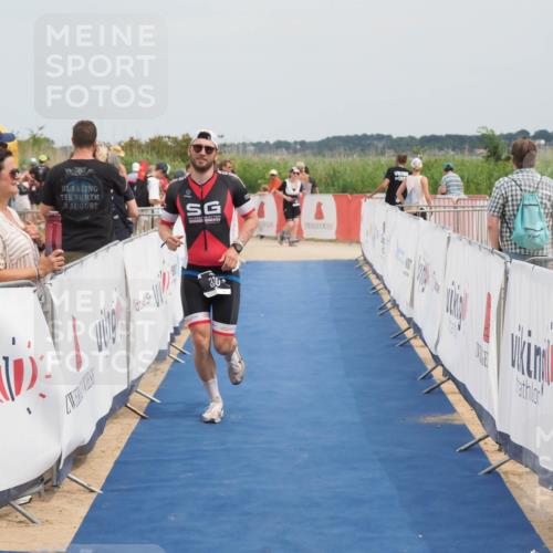 22.06.2025 - Viking Triathlon MichiJ http://msf.ph/oto/8122199 22.06.2025 15:13:32 Ziel 330 meine-sportfotos.de