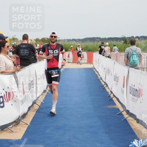 22.06.2025 - Viking Triathlon MichiJ http://msf.ph/oto/8122218 22.06.2025 15:13:32 Ziel 330 meine-sportfotos.de