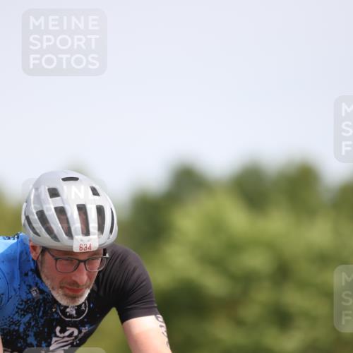 22.06.2025 - Viking Triathlon Yannick Fuchs http://msf.ph/oto/8122220 22.06.2025 11:49:19 Radfahren 405, 433, 634 meine-sportfotos.de