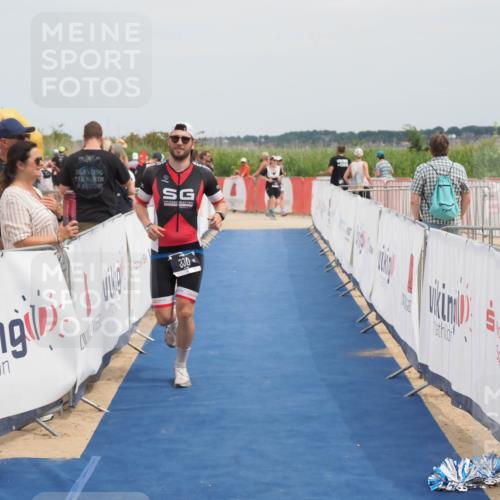 22.06.2025 - Viking Triathlon MichiJ http://msf.ph/oto/8122227 22.06.2025 15:13:33 Ziel 330 meine-sportfotos.de