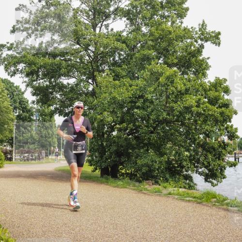 22.06.2025 - Viking Triathlon KatJ http://msf.ph/oto/8122382 22.06.2025 15:16:47 Laufen 291 meine-sportfotos.de