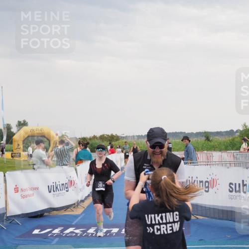 22.06.2025 - Viking Triathlon MichiJ http://msf.ph/oto/8122385 22.06.2025 16:36:53 Ziel 240, 267 meine-sportfotos.de