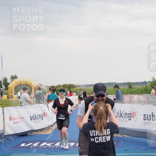 22.06.2025 - Viking Triathlon MichiJ http://msf.ph/oto/8122397 22.06.2025 16:36:53 Ziel 240, 267 meine-sportfotos.de