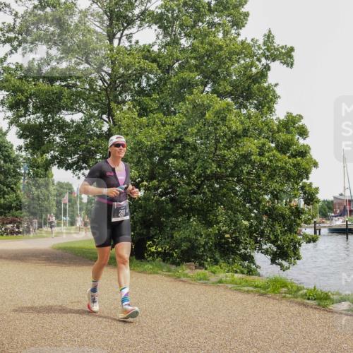 22.06.2025 - Viking Triathlon KatJ http://msf.ph/oto/8122426 22.06.2025 15:16:47 Laufen 291 meine-sportfotos.de