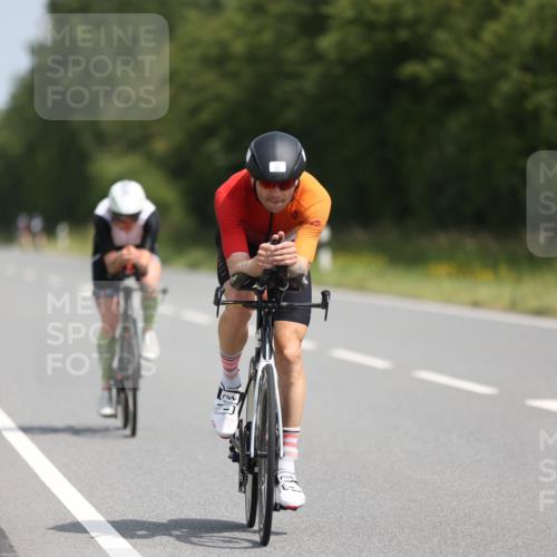 22.06.2025 - Viking Triathlon Yannick Fuchs http://msf.ph/oto/8122432 22.06.2025 11:50:02 Radfahren 11, 33, 150, 182, 257, 376, 553, 638 meine-sportfotos.de