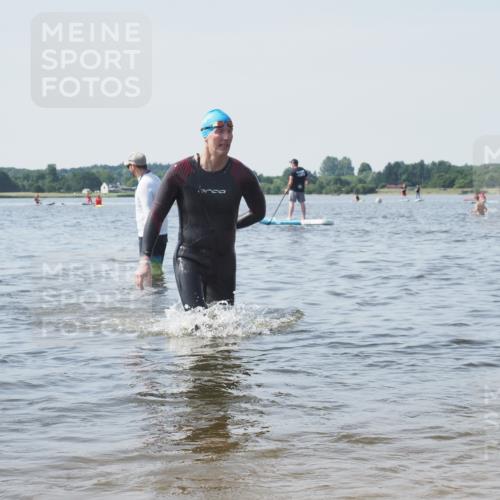 22.06.2025 - Viking Triathlon KatJ http://msf.ph/oto/8122441 22.06.2025 10:51:36 Schwimmen 292, 422 meine-sportfotos.de