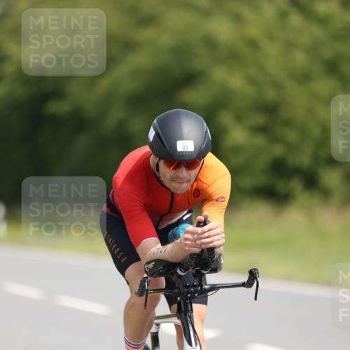 22.06.2025 - Viking Triathlon Yannick Fuchs http://msf.ph/oto/8122446 22.06.2025 11:50:03 Radfahren 11, 33, 150, 182, 257, 376, 553, 638 meine-sportfotos.de