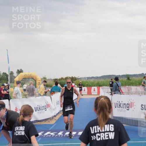 22.06.2025 - Viking Triathlon MichiJ http://msf.ph/oto/8122448 22.06.2025 16:36:58 Ziel 267 meine-sportfotos.de