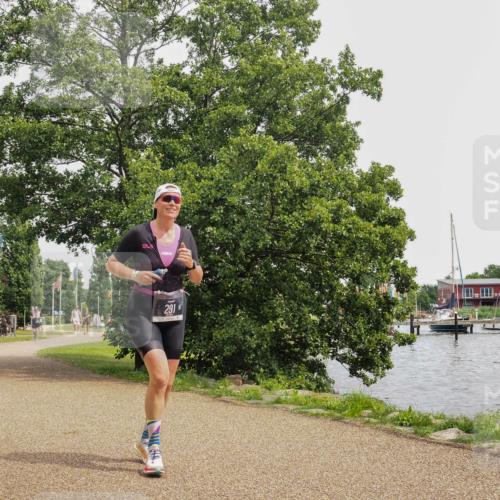 22.06.2025 - Viking Triathlon KatJ http://msf.ph/oto/8122456 22.06.2025 15:16:48 Laufen 291 meine-sportfotos.de