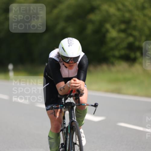 22.06.2025 - Viking Triathlon Yannick Fuchs http://msf.ph/oto/8122463 22.06.2025 11:50:04 Radfahren 11, 33, 150, 182, 257, 376, 553, 638 meine-sportfotos.de