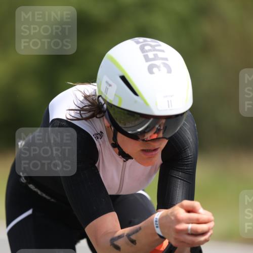 22.06.2025 - Viking Triathlon Yannick Fuchs http://msf.ph/oto/8122489 22.06.2025 11:50:04 Radfahren 11, 33, 150, 182, 257, 376, 553, 638 meine-sportfotos.de