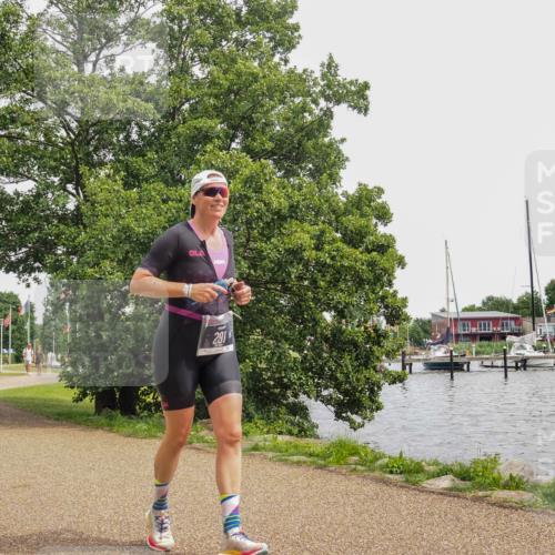 22.06.2025 - Viking Triathlon KatJ http://msf.ph/oto/8122497 22.06.2025 15:16:48 Laufen 291 meine-sportfotos.de