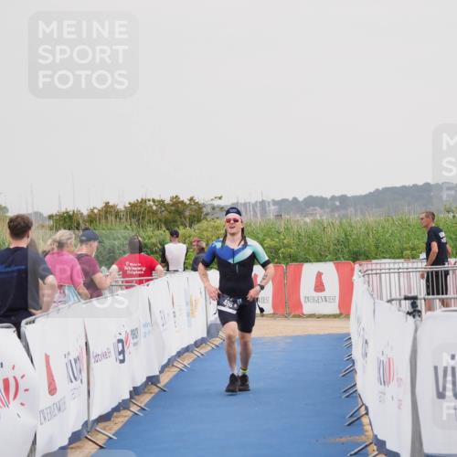 22.06.2025 - Viking Triathlon MichiJ http://msf.ph/oto/8122502 22.06.2025 16:38:25 Ziel 496 meine-sportfotos.de