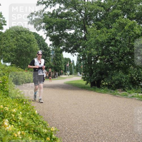 22.06.2025 - Viking Triathlon KatJ http://msf.ph/oto/8122512 22.06.2025 15:17:04 Laufen 431 meine-sportfotos.de