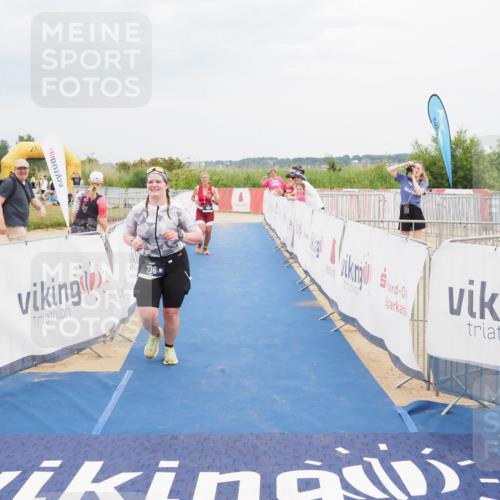 22.06.2025 - Viking Triathlon MichiJ http://msf.ph/oto/8122525 22.06.2025 17:07:21 Ziel 236, 484 meine-sportfotos.de