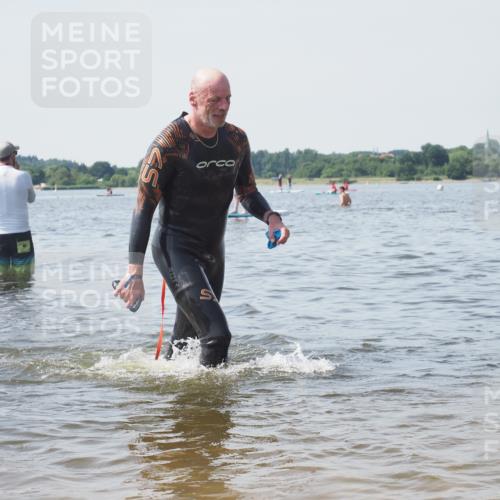 22.06.2025 - Viking Triathlon KatJ http://msf.ph/oto/8122559 22.06.2025 10:51:43 Schwimmen 292, 422 meine-sportfotos.de