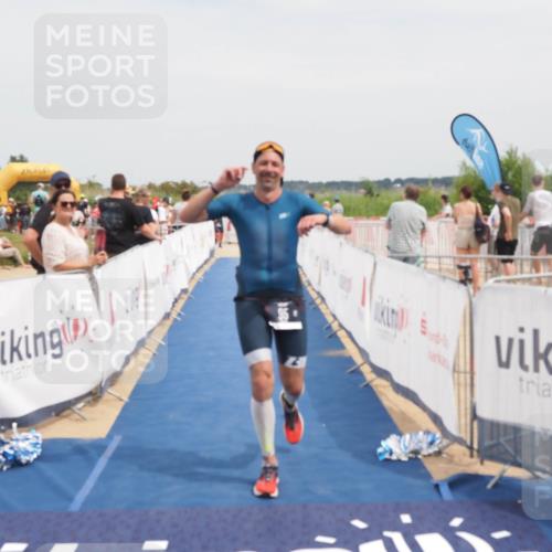 22.06.2025 - Viking Triathlon MichiJ http://msf.ph/oto/8122655 22.06.2025 15:13:47 Ziel 95, 602 meine-sportfotos.de