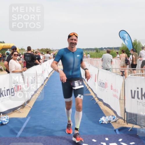 22.06.2025 - Viking Triathlon MichiJ http://msf.ph/oto/8122673 22.06.2025 15:13:47 Ziel 95, 602 meine-sportfotos.de