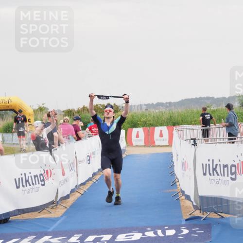 22.06.2025 - Viking Triathlon MichiJ http://msf.ph/oto/8122682 22.06.2025 16:38:27 Ziel 496 meine-sportfotos.de