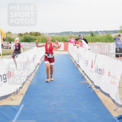 22.06.2025 - Viking Triathlon MichiJ http://msf.ph/oto/8122688 22.06.2025 17:07:23 Ziel 236, 484 meine-sportfotos.de