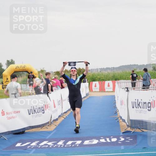 22.06.2025 - Viking Triathlon MichiJ http://msf.ph/oto/8122727 22.06.2025 16:38:28 Ziel 496 meine-sportfotos.de